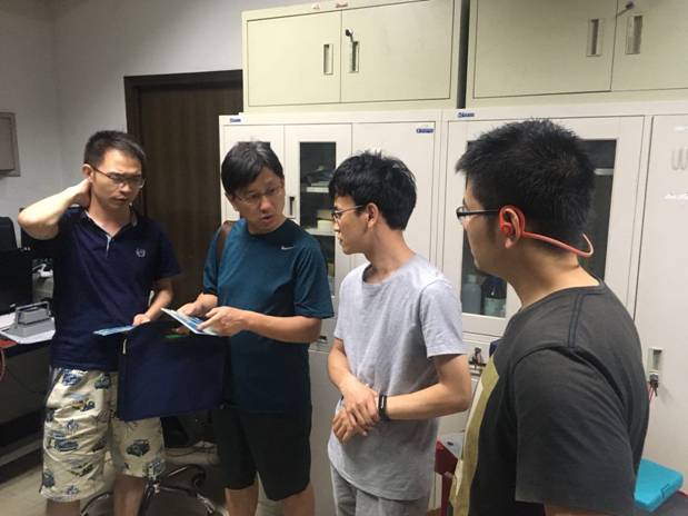 https://news.xidian.edu.cn/__local/4/90/DE/140F38A39A511913CBC1E147080_E120433E_25895.jpg