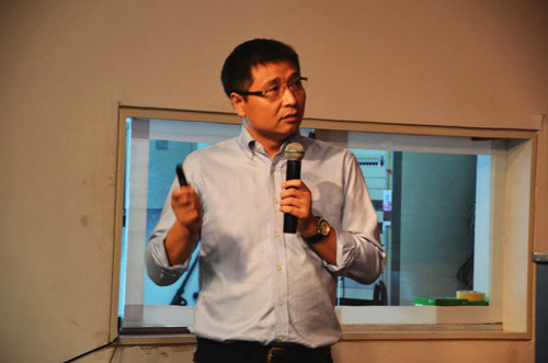 http://heep.unipus.cn/gykejianNews/images/gy/2014shupei/xiaoban/shuzi/hong.jpg http://heep.unipus.cn/gykejianNews/images/gy/2014shupei/xiaoban/shuzi/hong.jpg