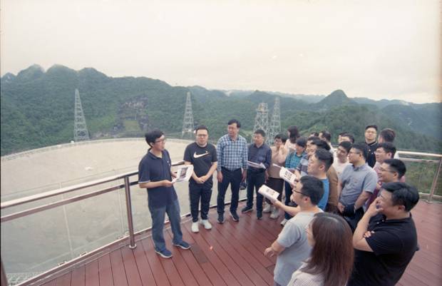 https://news.xidian.edu.cn/__local/A/A9/61/7B8D67BD2929A1A8B7B482B9D59_CFA4ECA7_49AB4.jpg