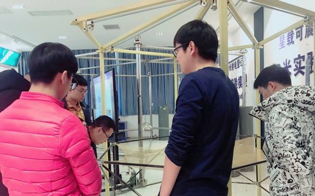 https://news.xidian.edu.cn/__local/4/72/9A/EB093E4026F8D422AD0D2D9936B_AC5D3481_5917E.jpg